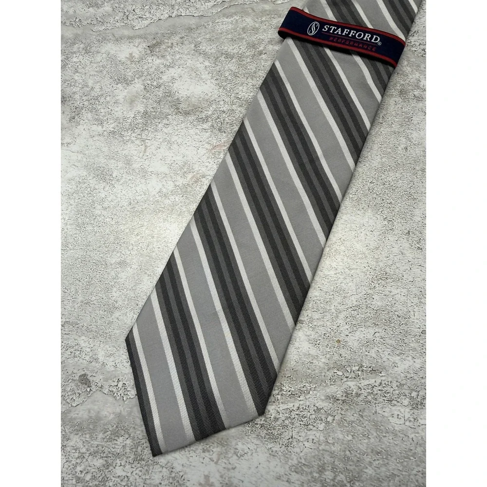 Stafford‎ Tie Mens Silver Striped 100% Silk Satin Pointed Classic One Size New